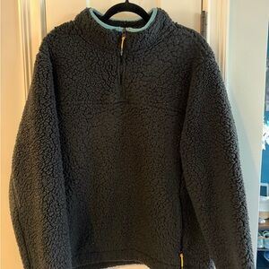 Chubbies Black Fleece pull over.
